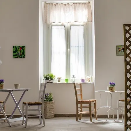 Bed and breakfast Lady-b 2*