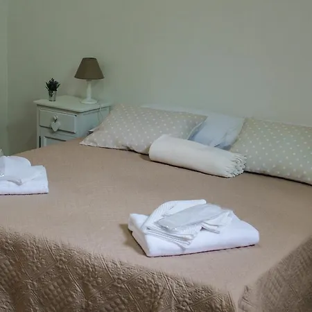 Bed and breakfast Lady-b 2*