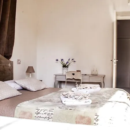 Lady-b Bed and breakfast Nápoles