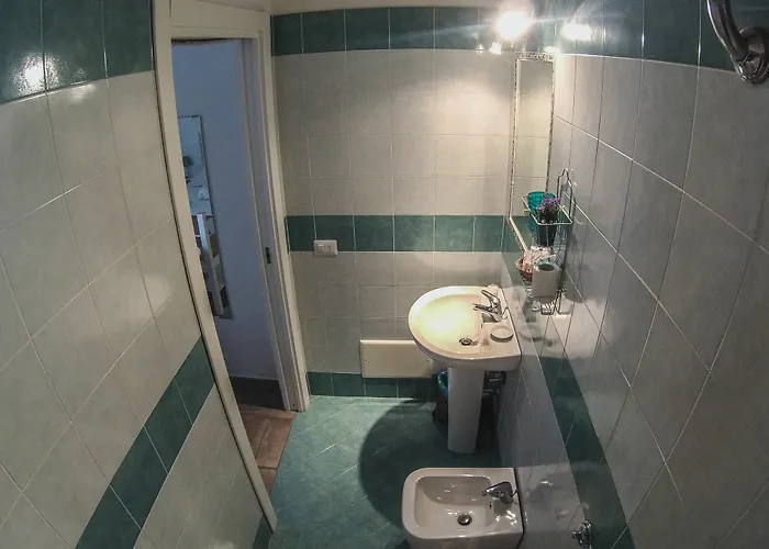 Bed & Breakfast Lady-b