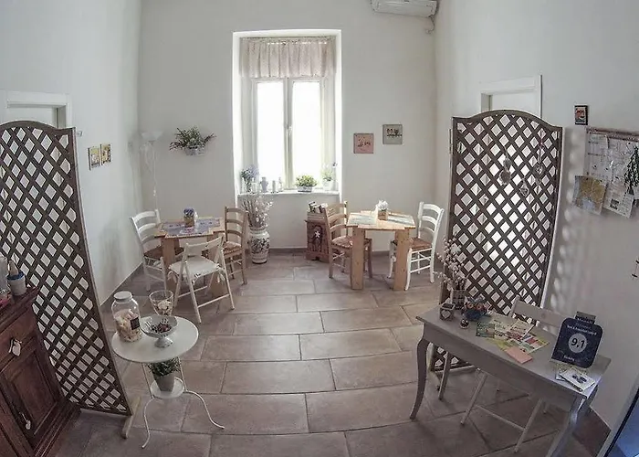 Lady-b Bed and Breakfast